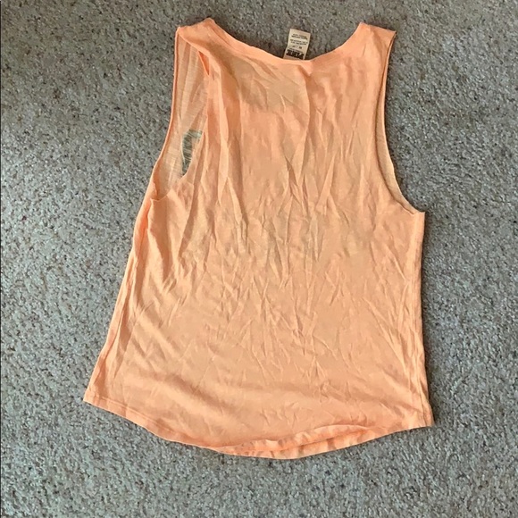 PINK muscle tank - Picture 3 of 3